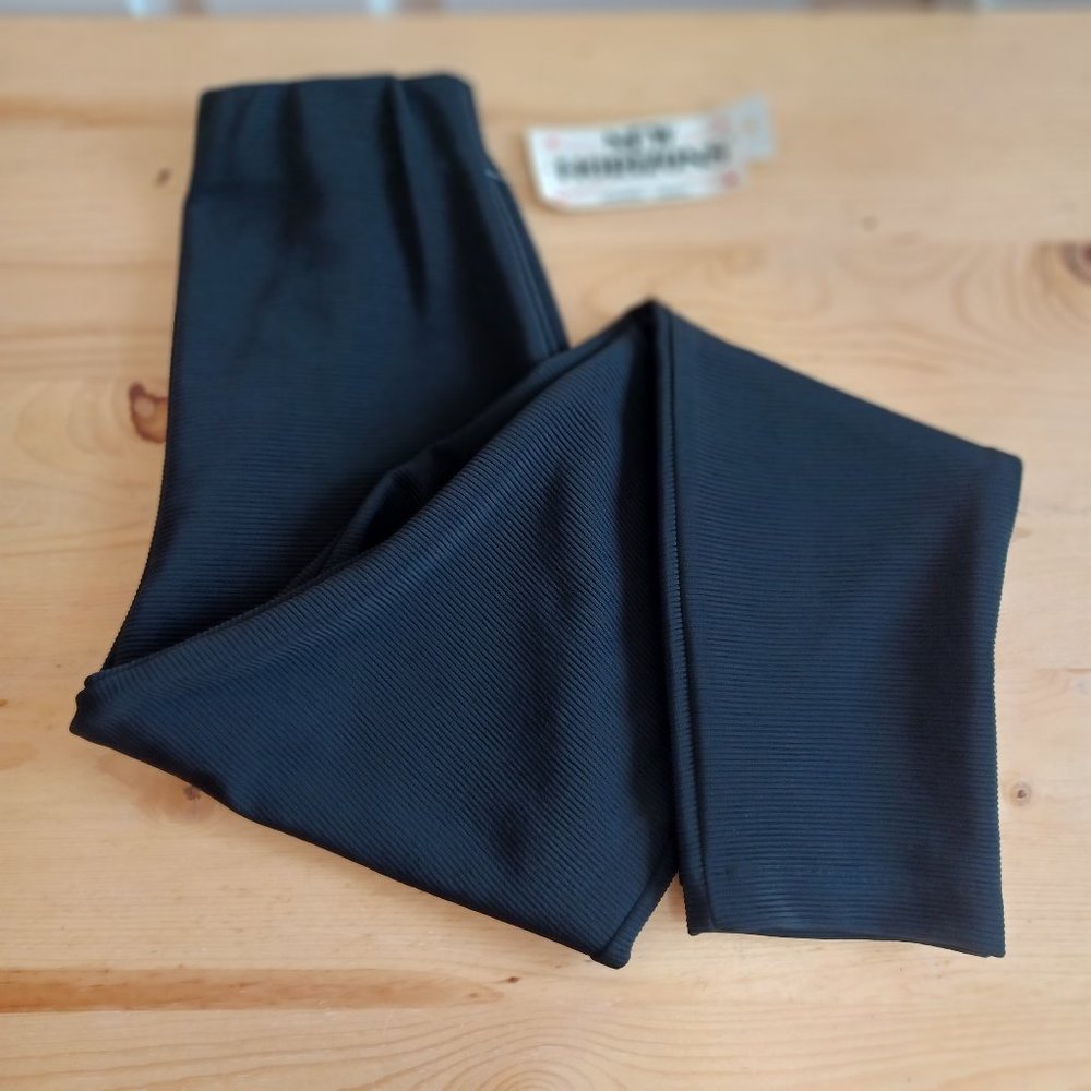 NEW!Black Pants, , Sculptured Fabric, elastic waist, size 7 (S ( 4366)